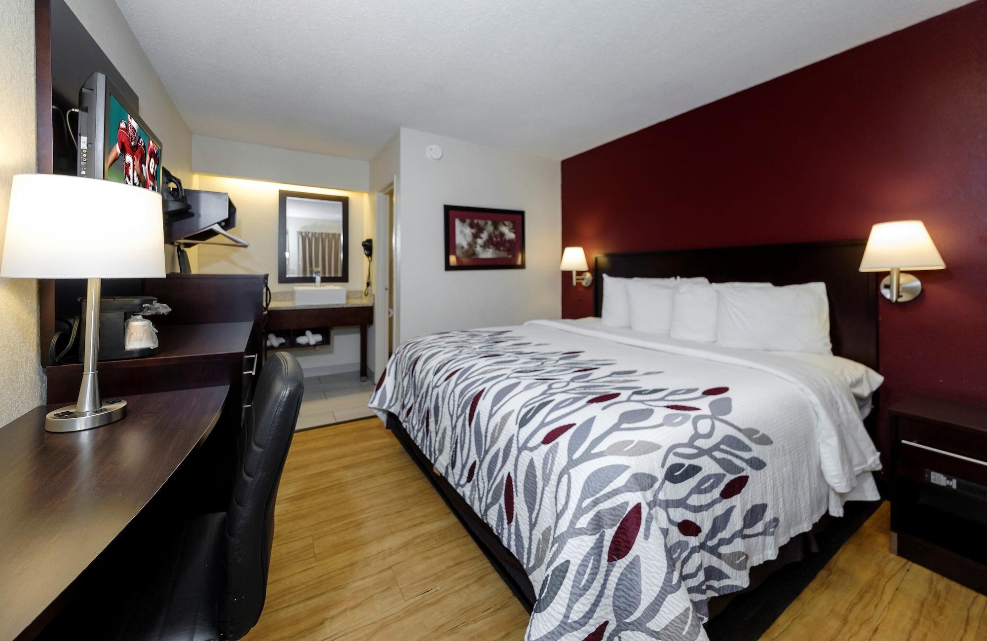 Red Roof Inn Lansing East - Msu Exterior photo